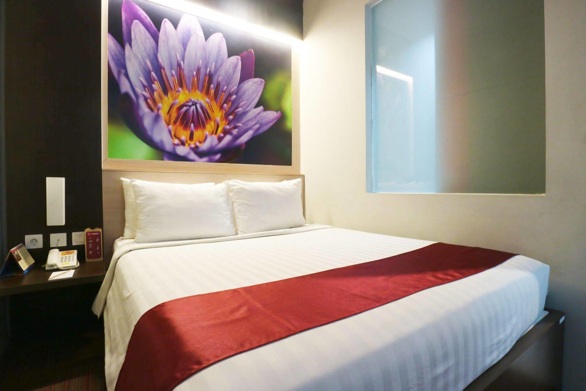 D'Hotel Джакарта Экстерьер фото