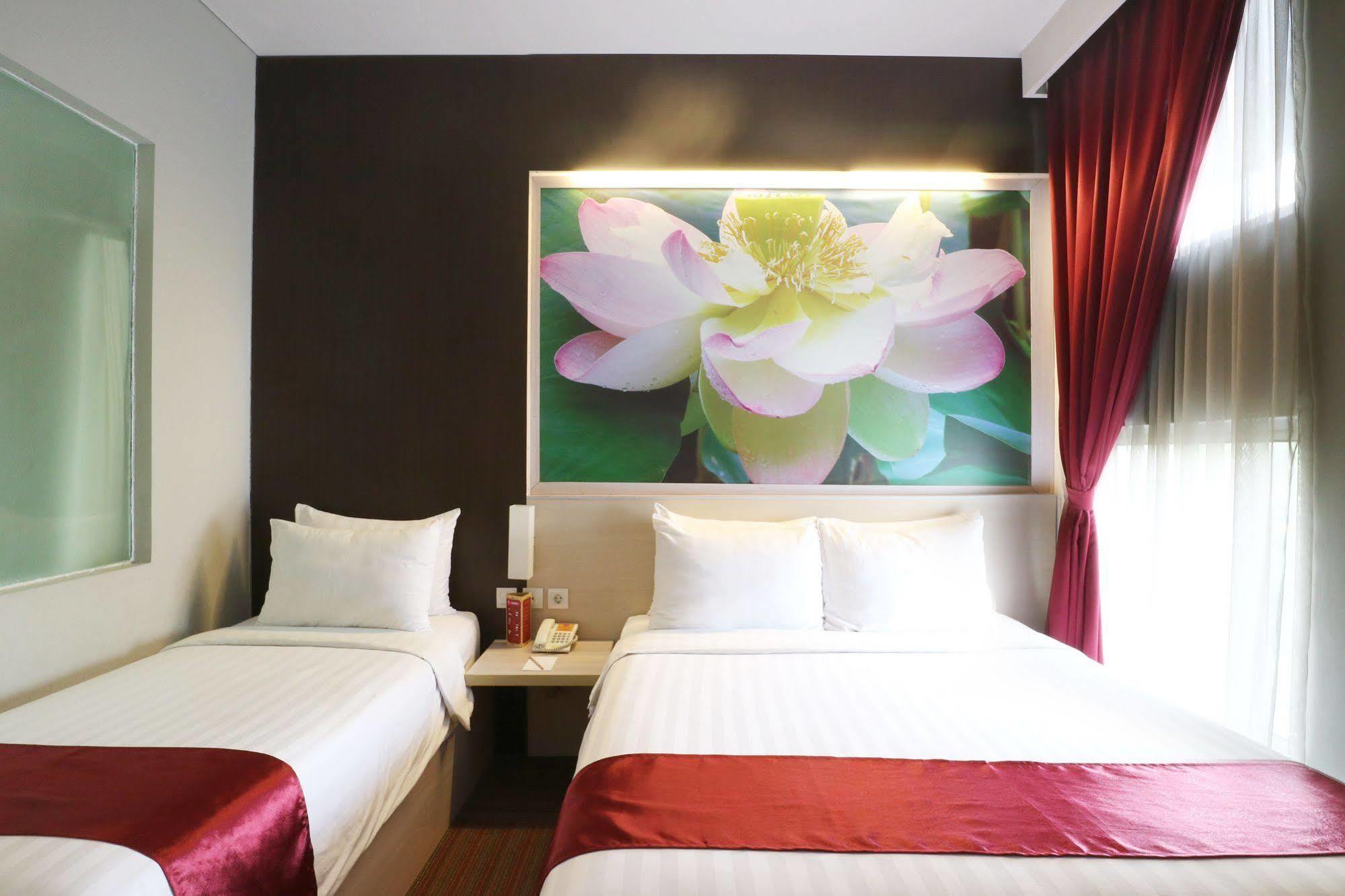 D'Hotel Джакарта Экстерьер фото
