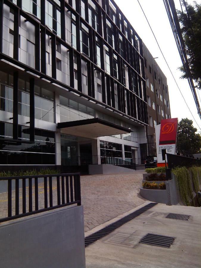 D'Hotel Джакарта Экстерьер фото
